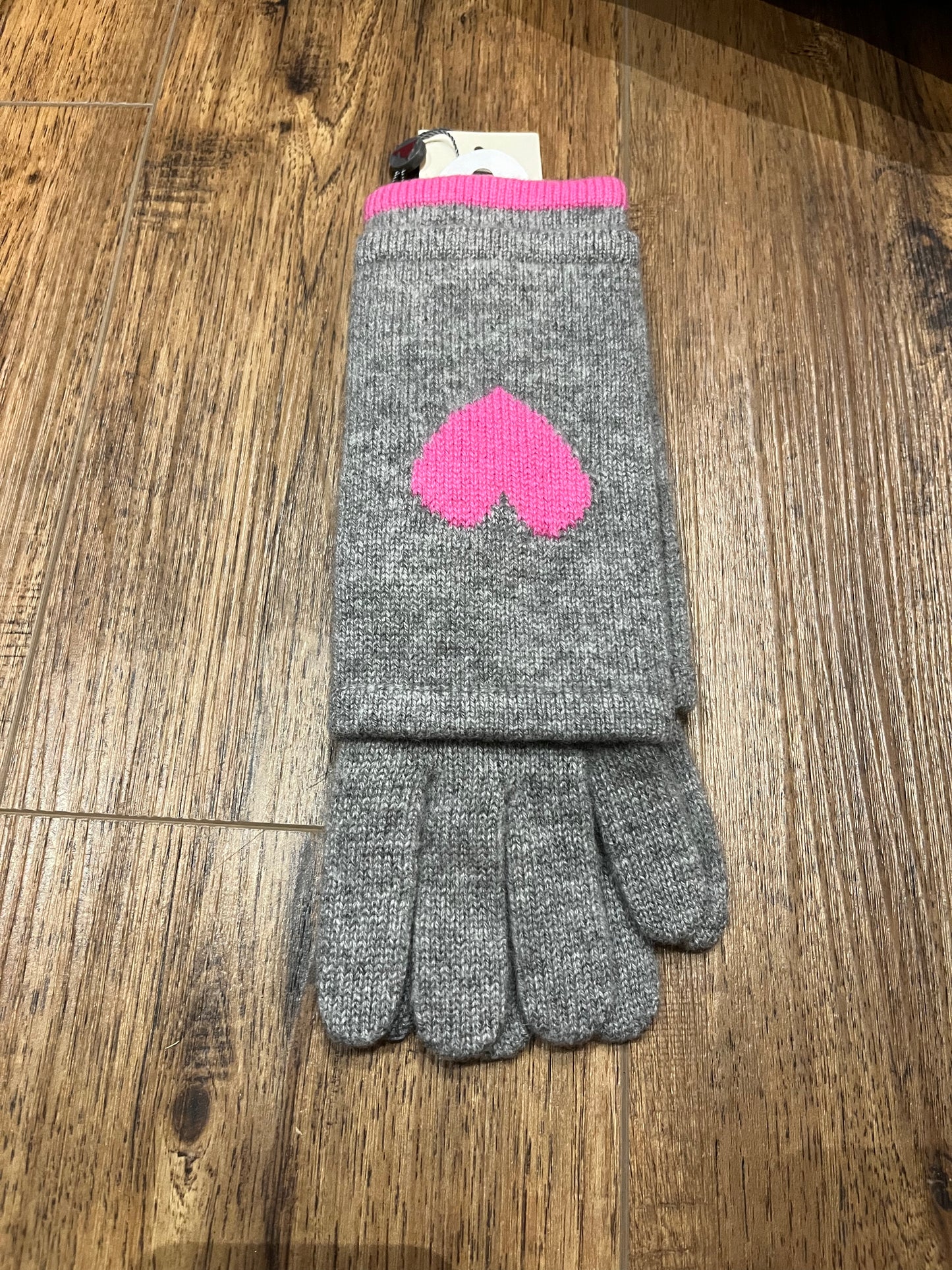 Alashan Heart Intarsia Gloves