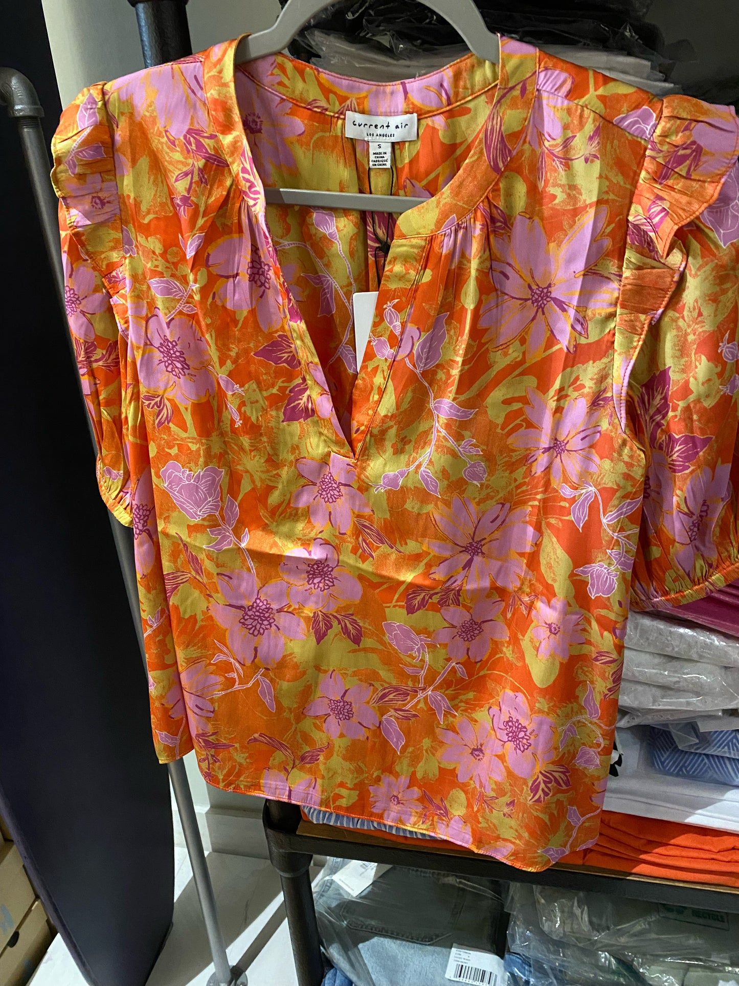 Current Air Slit Neck Ruffle S/Slv Blouse