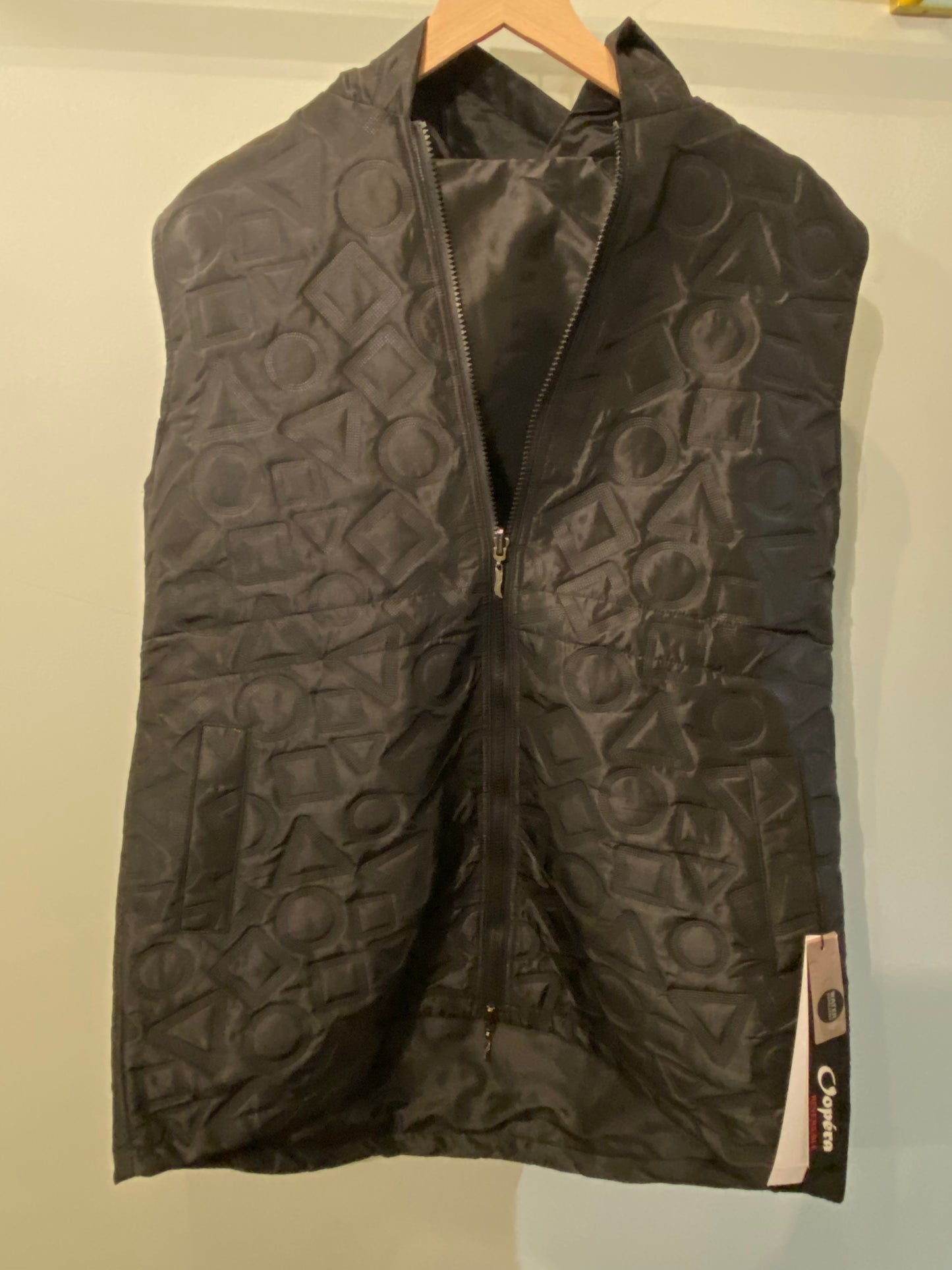 Oopera Embossed Reversible Solid Vest