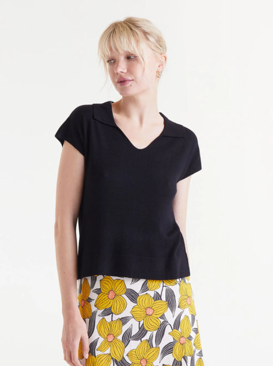 Compania Fantastica V Neck Knit Top