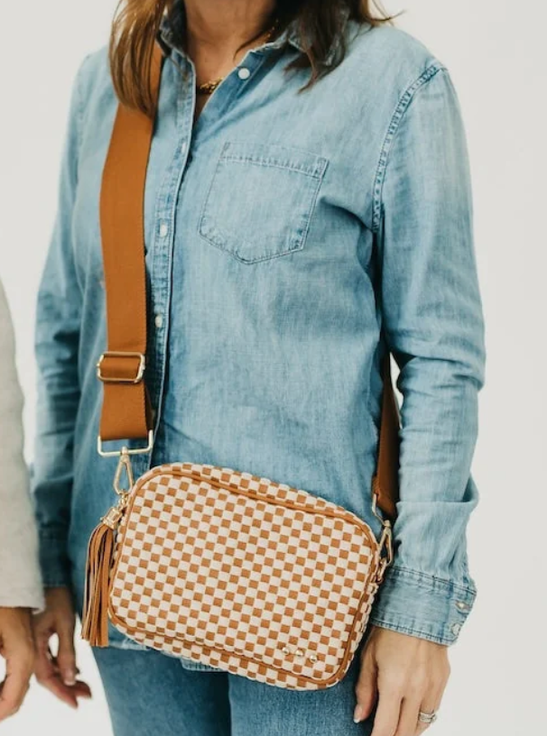 Pretty Simple Willow Camera Crossbody Bag