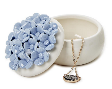 Two's Company Hydrangea Trinket Box w Lid
